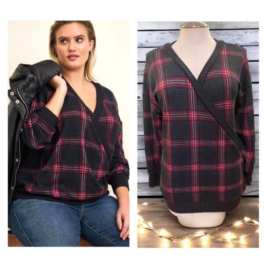 Torrid‎ 4 (4X 26) Black/Red Brushed Waffle Plaid Surplice Wrap Drop Shoulder Top